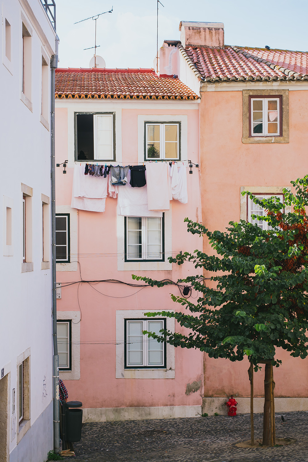 alfama_lisbon