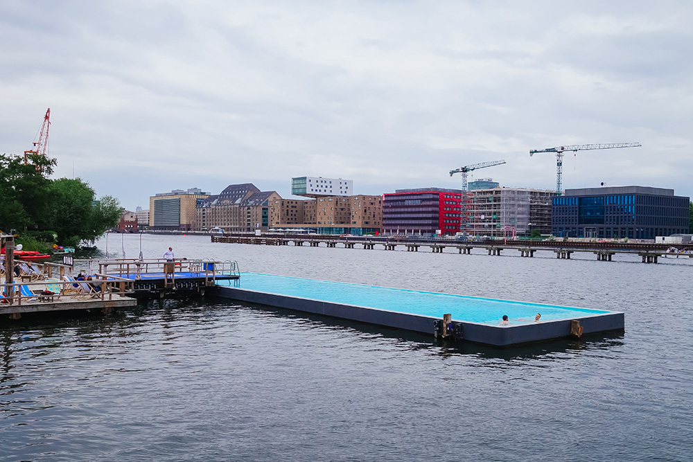 Berlin Bucket List, Badeschiff