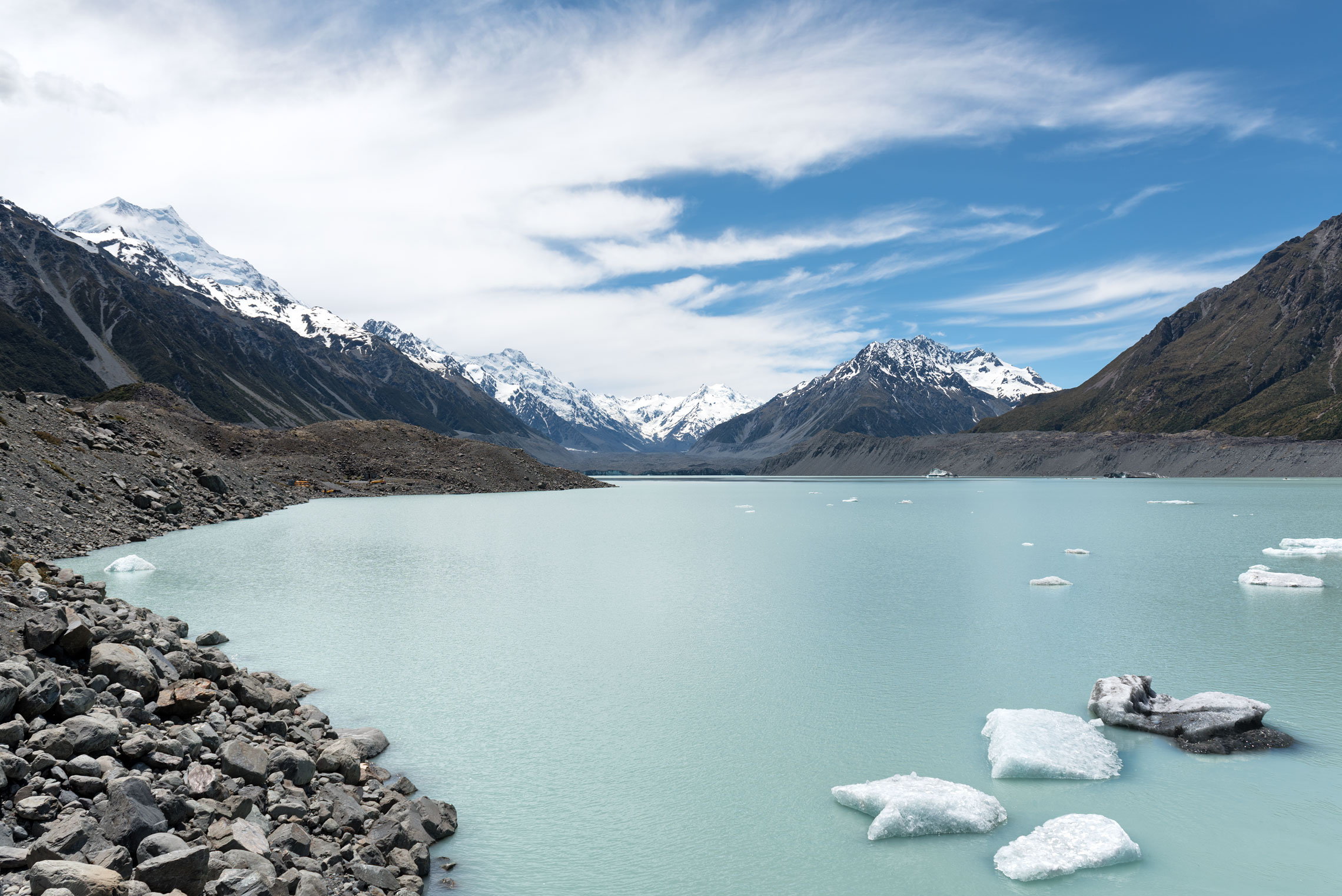 New Zealand, Aoraki/Mt Cook National Park, Tasman Glacier Lake