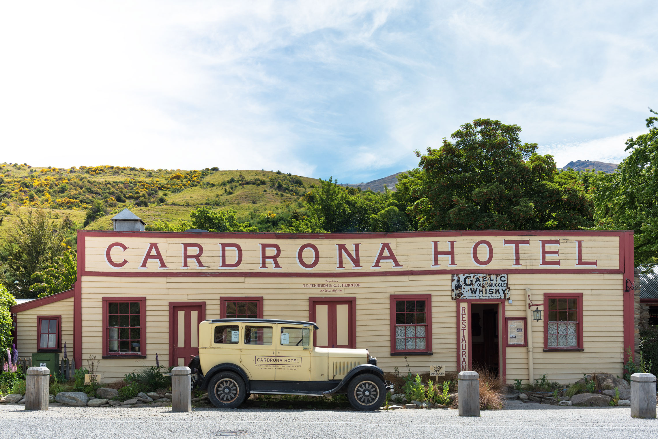 Road Trip in New Zealand, Milford Sound, Cardrona Hotel